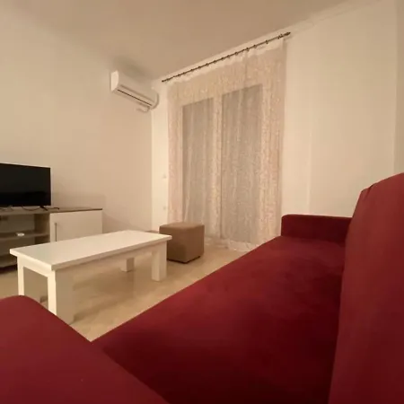 Grei'S Apartament Lägenhet