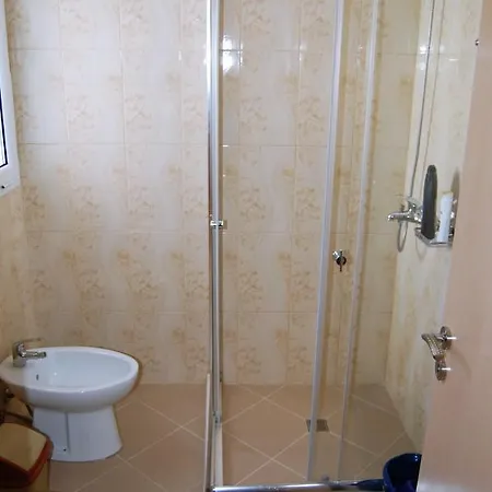 Grei'S Apartament Lägenhet Vlorë