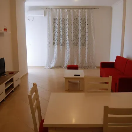 Lägenhet Grei'S Apartament *